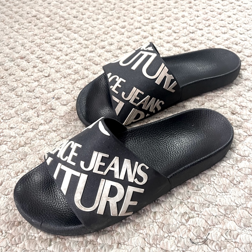 Men’s slides size 9